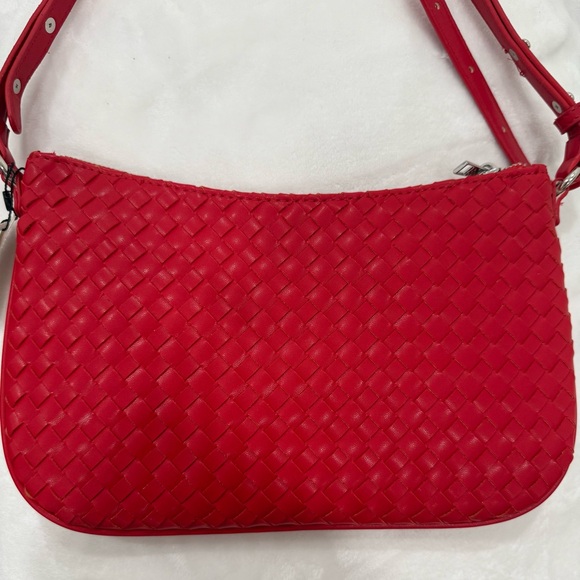 Cotton On Woven Shoulder Bag - Picture 3 of 6